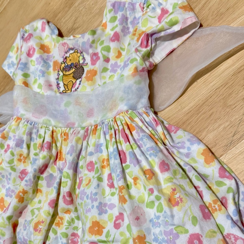 Disney 2T Winnie the Pooh dress, perfect for Easter, like new - Picture 2 of 4
